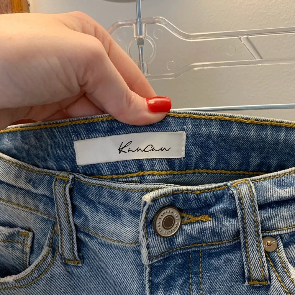 KanCan Distressed Denim Shorts - Picture 4 of 6